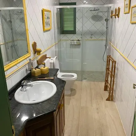 別荘 La Finca. Casa En Ciudad. Zona Residencial Muy Tranquila *